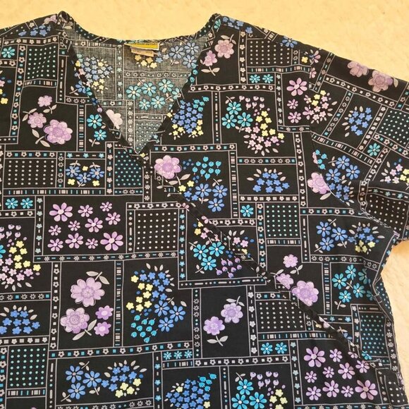 Scrub top Women's uniform outlet front Pockets crossbody ribbing size XL - Picture 4 of 6